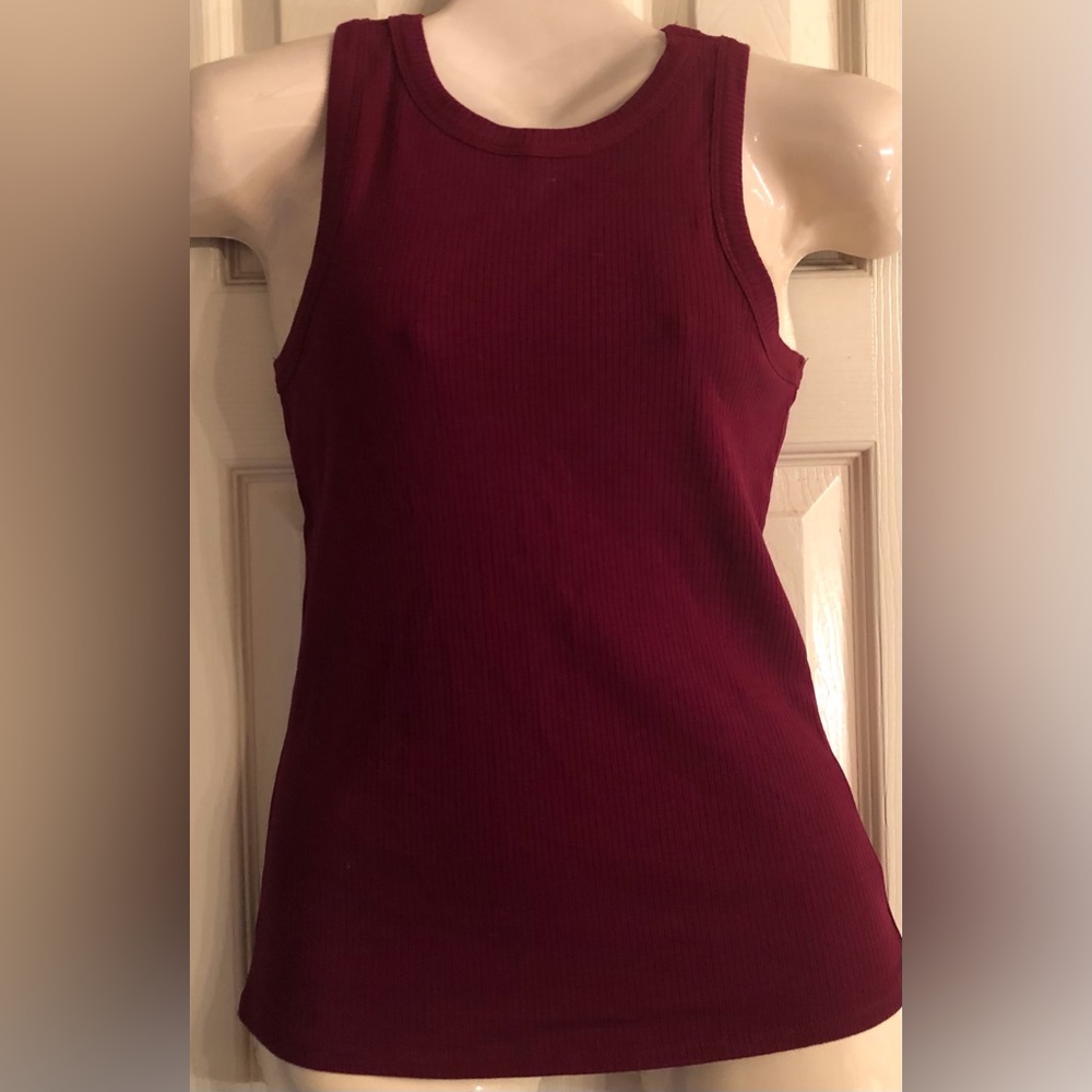 Maurice’s burgundy tank top size medium